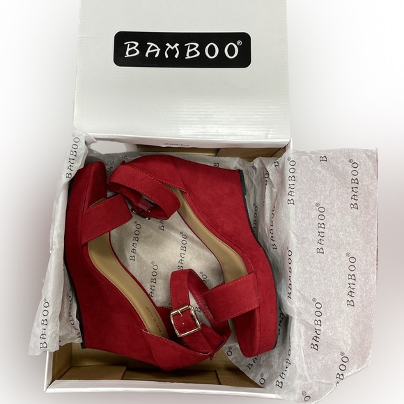 Bamboo Brand Wedges, Size 7.5 - Picture 4 of 6